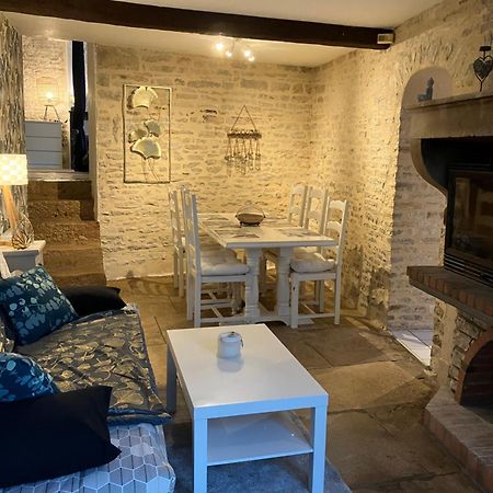 Charmante Maison En Pierres Precy-le-Sec Екстериор снимка